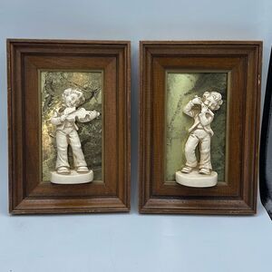 Mid Century shadow box plaster 3D Sculptural Little Musicians.Description!